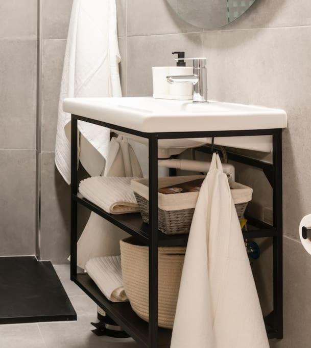 Mia Suite. Center Of セビリア エクステリア 写真